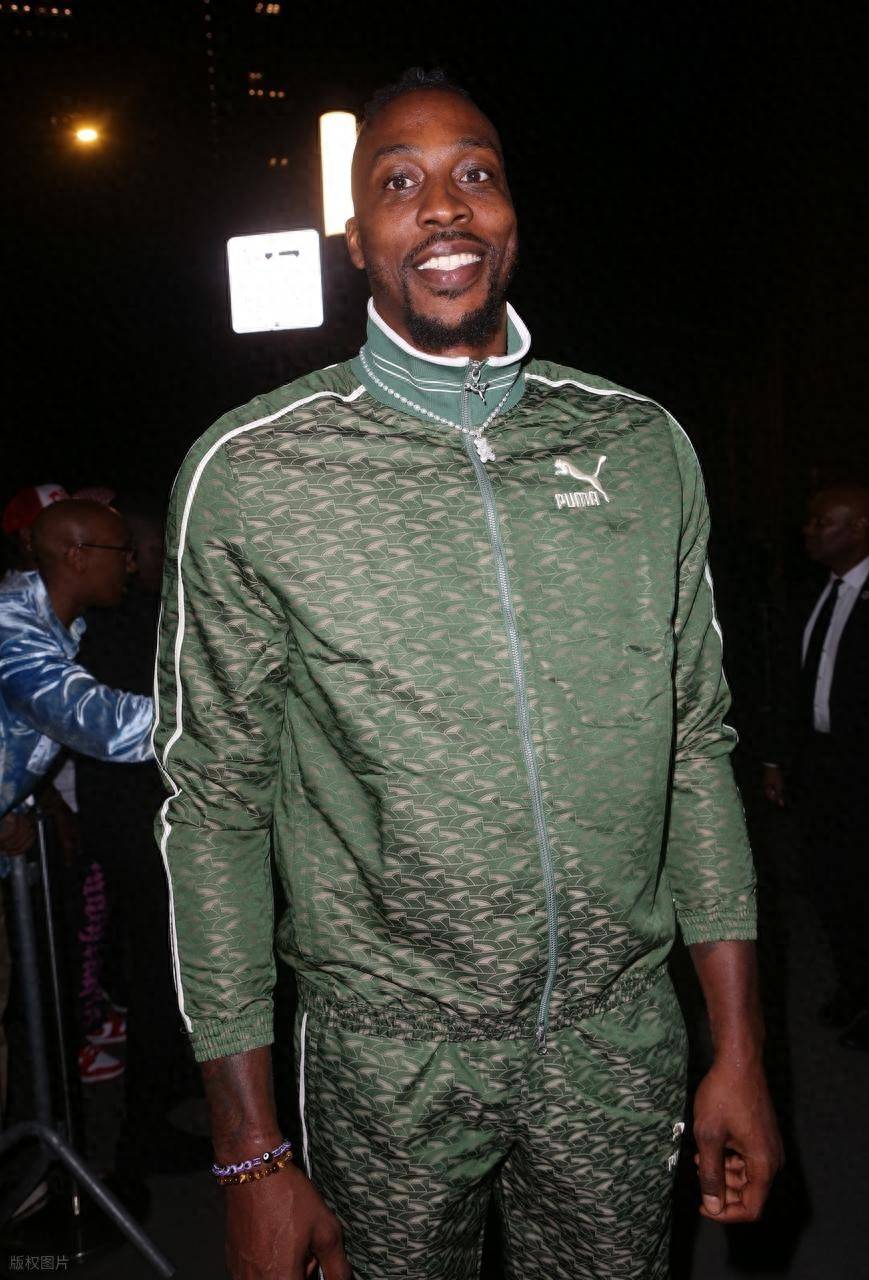 低平球助攻 低平球助攻