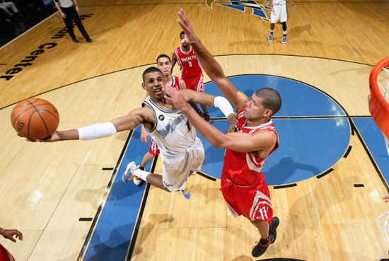 夹击角度更 夹击角度更