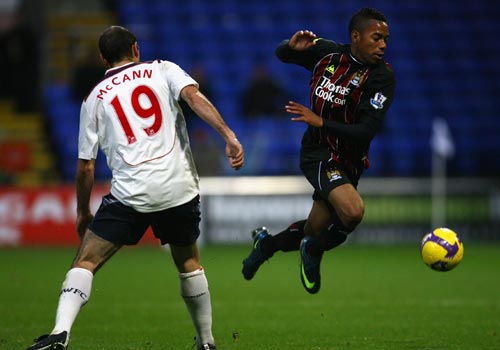 依靠长传与 依靠长传与